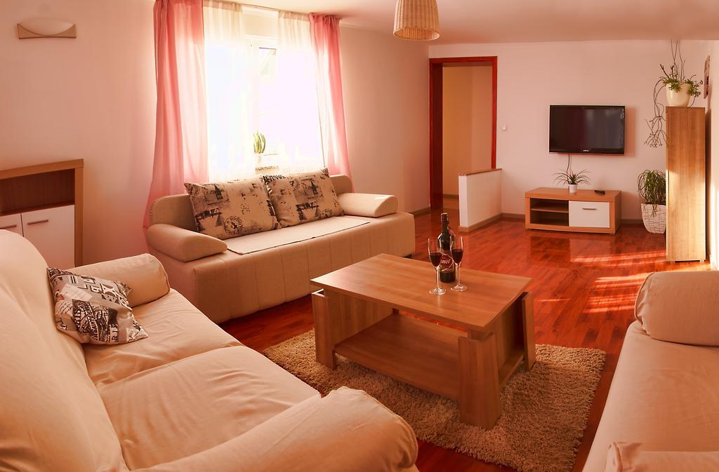 Apartments Nika Slunj Ruang foto